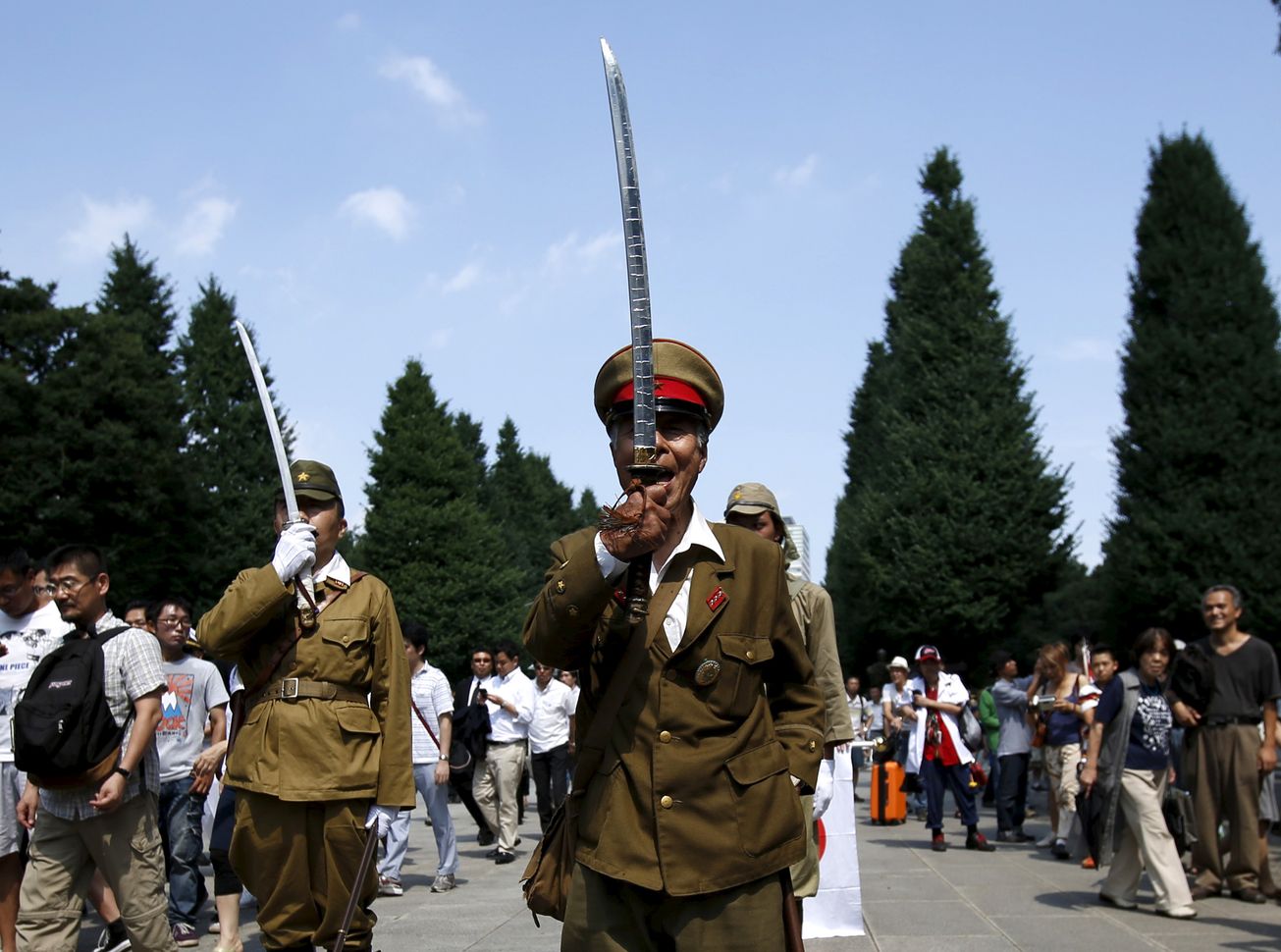 world-war-ii-fact-yes-imperial-japan-had-its-soldiers-carry-swords